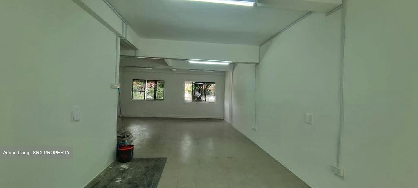 Macpherson Road (D13), Office #625396401